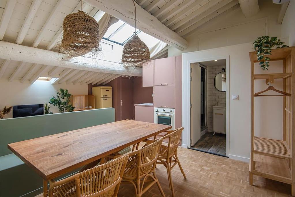 Cozy Love Nest Near The Old Port Marseille Rom bilde